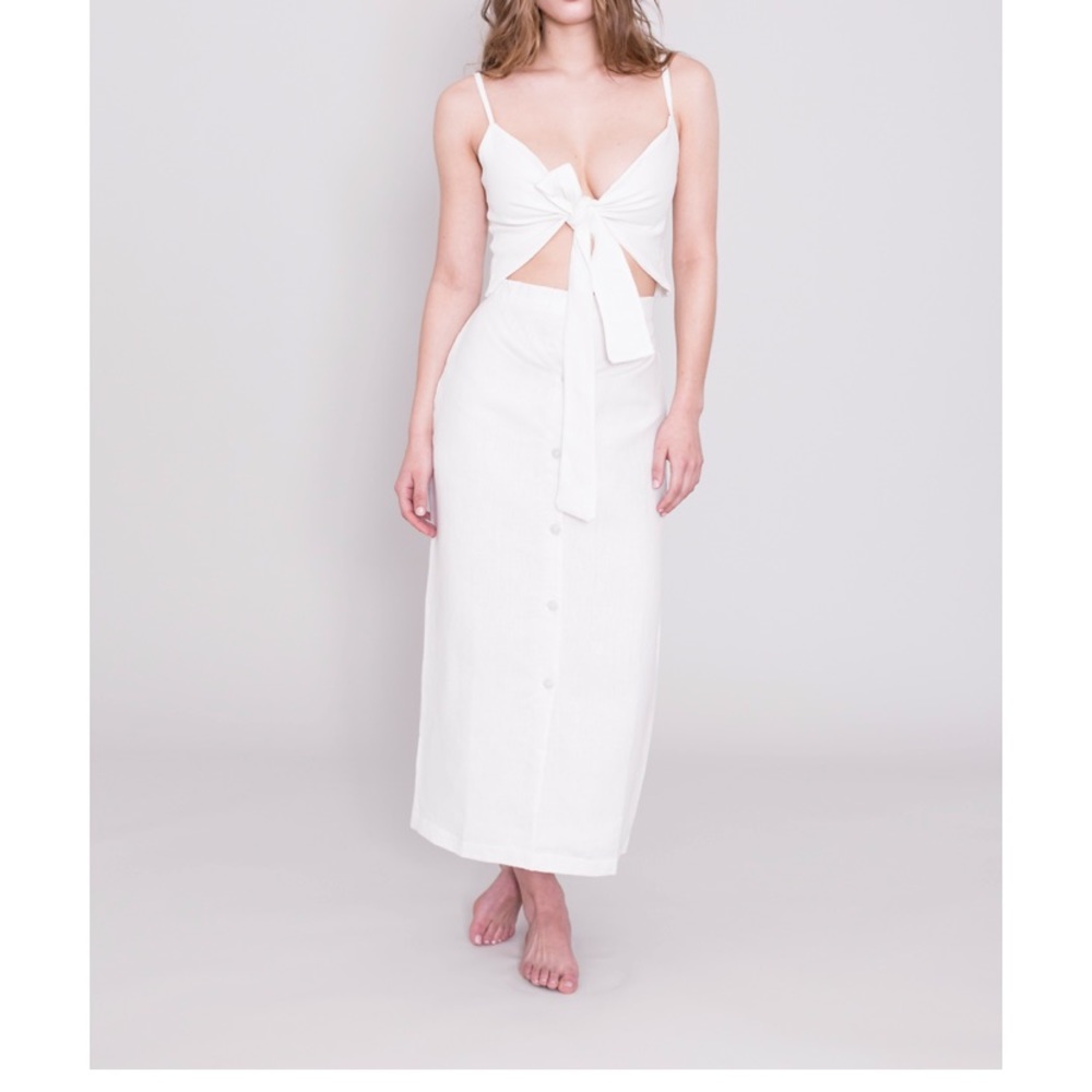 Skirt White Linen Set - perfect for beach vacation. NEVER WORN (runs very small)